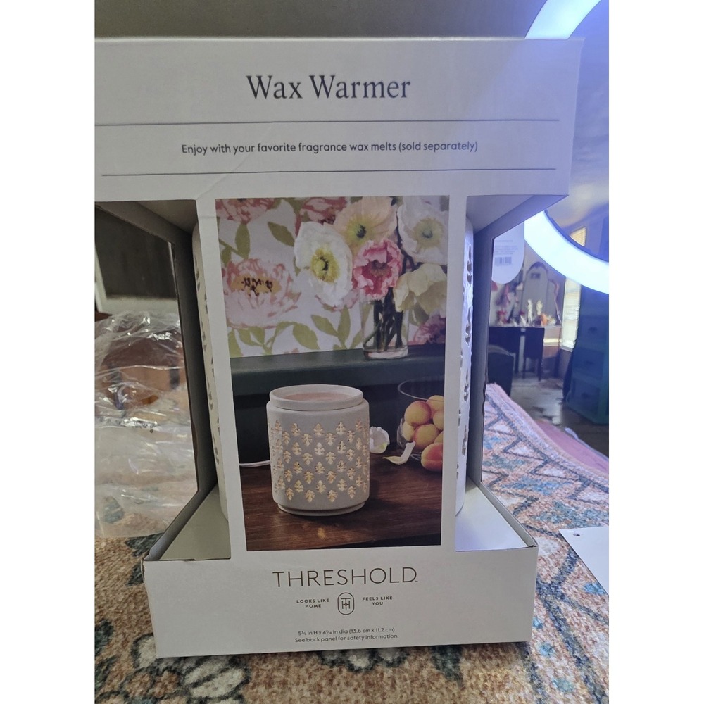 Threshold Ceramic Wax Warmer White Leaf Cutout Electric Wax Melt Warmer NIB
